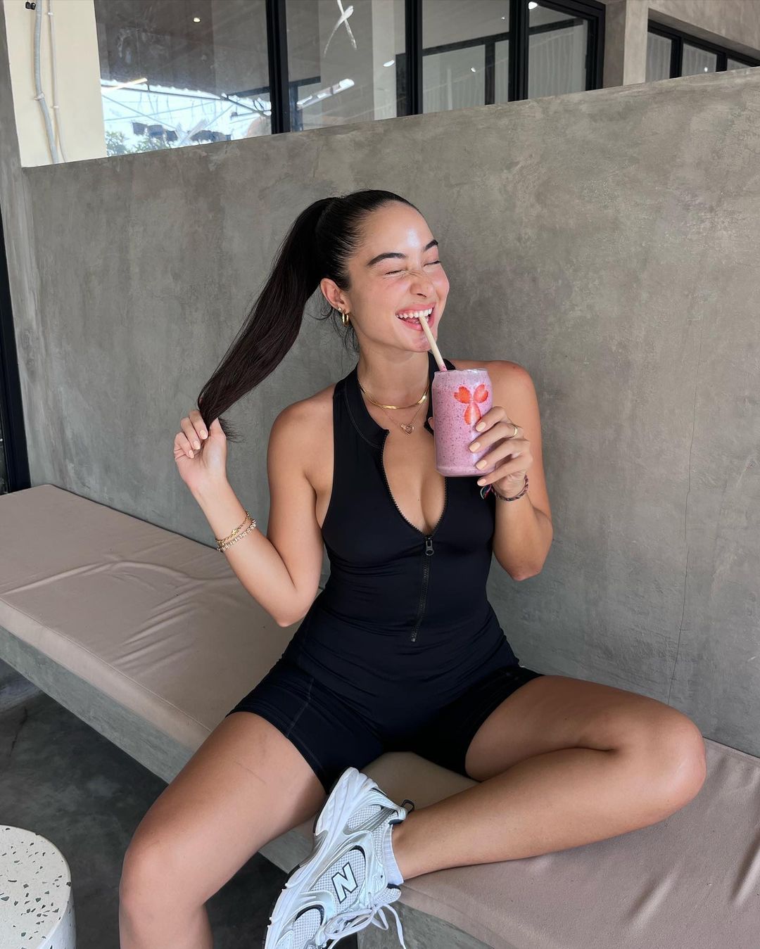 MERCH Cafe Bali atmosphere